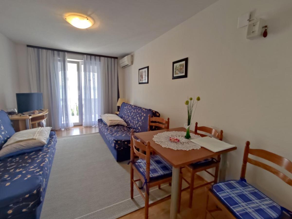 Panaramico Superior Apartments Lili With Sea View In Dramalj Eksteriør bilde